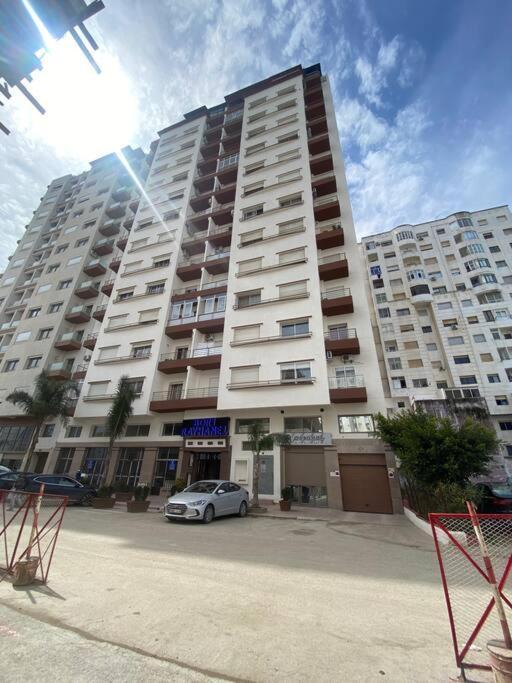 Apartment Face A La De